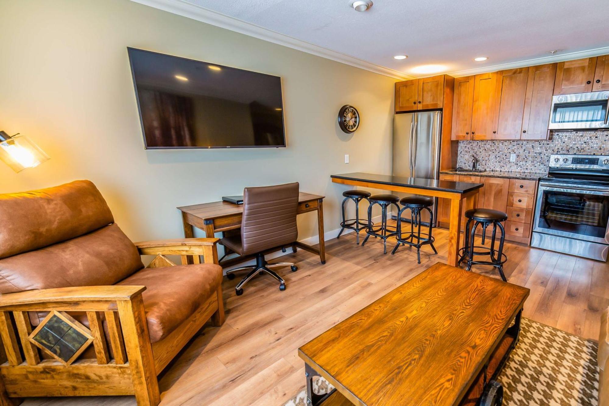 Prestige Hudson Bay Lodge Premier Collection Smithers Extérieur photo